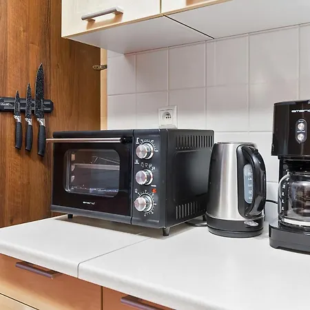Awangardia Kasprowicza By Renters Apartment