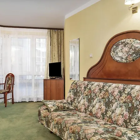 Apartment Awangardia Kasprowicza By Renters